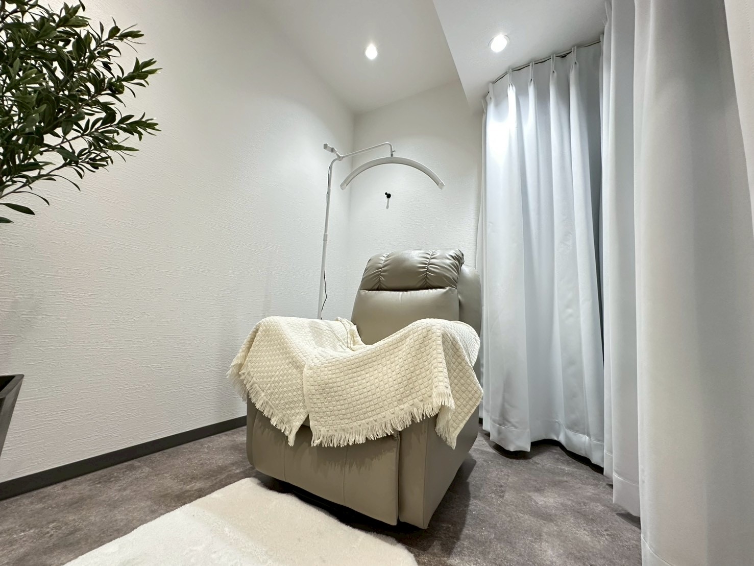 Zina 吉塚 eyelash & nail