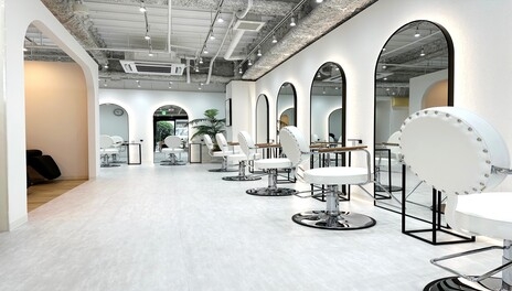 Zina 博多筑紫口